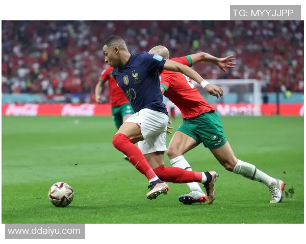 全球足球十大颜值球星大盘点 带你领略足球场上的帅气风采