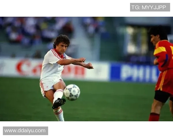 足球巨星比的成长历程与辉煌成就全景展现